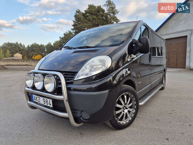 Грузовой фургон Renault Trafic 2013 в Радивилове