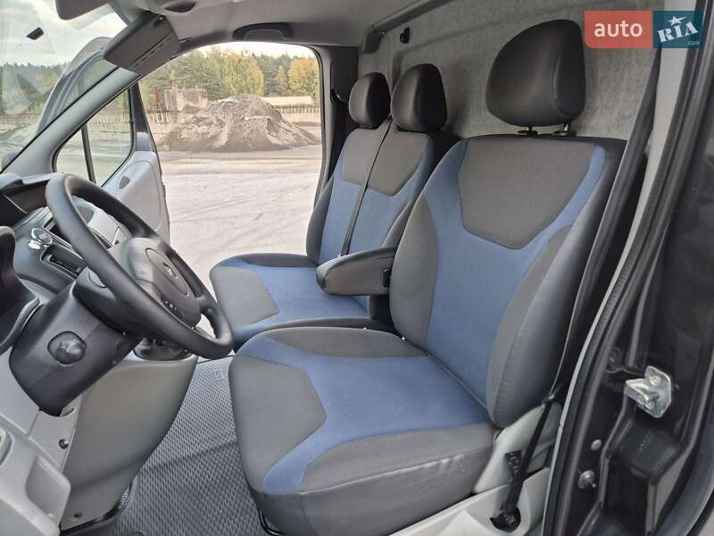 Грузовой фургон Renault Trafic 2013 в Радивилове