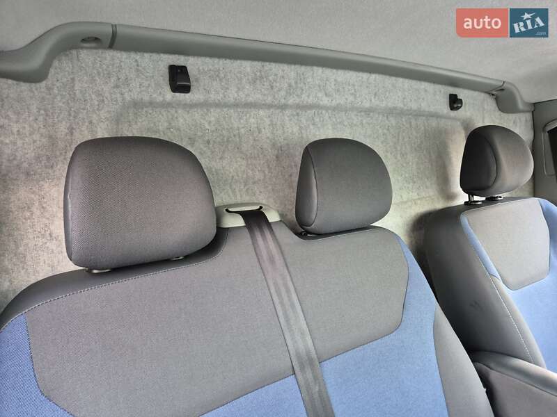 Грузовой фургон Renault Trafic 2013 в Радивилове