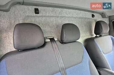 Грузовой фургон Renault Trafic 2013 в 