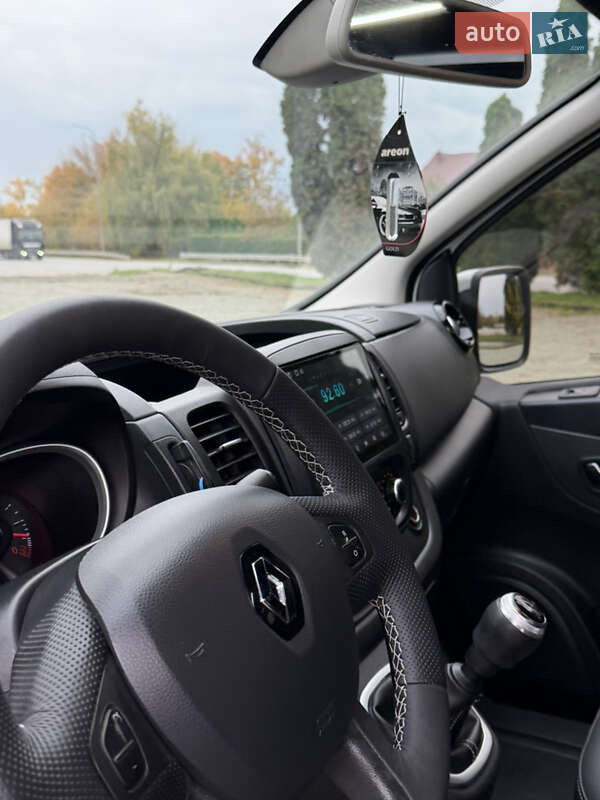 Минивэн Renault Trafic 2021 в Дубно