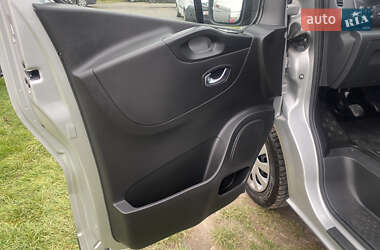 Минивэн Renault Trafic 2021 в 
