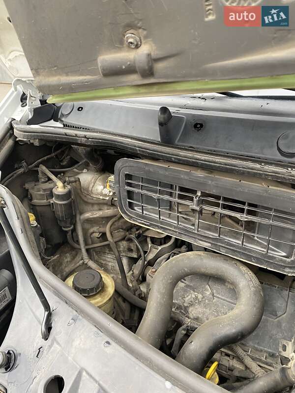 Грузовой фургон Renault Trafic 2014 в Полтаве фото 9 Грузовой фургон Renault Trafic 2014 в Полтаве