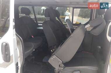 Мінівен Renault Trafic 2010 в 