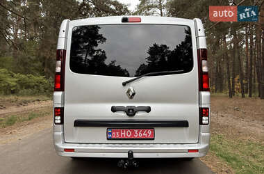 Минивэн Renault Trafic 2020 в 