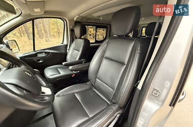 Минивэн Renault Trafic 2020 в 