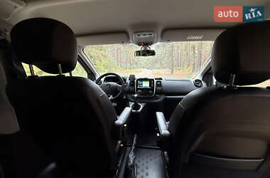 Минивэн Renault Trafic 2020 в 
