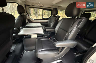 Минивэн Renault Trafic 2020 в 