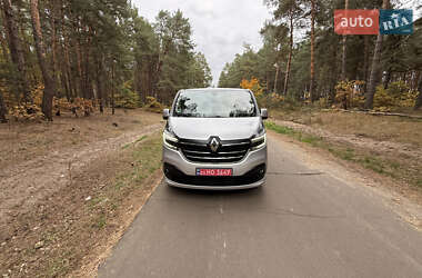 Минивэн Renault Trafic 2020 в 