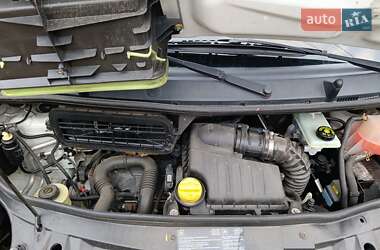 Минивэн Renault Trafic 2009 в 