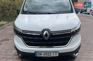 Минивэн Renault Trafic 2022 в 