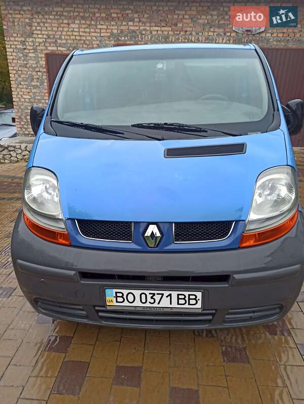 Мінівен Renault Trafic 2005 в 