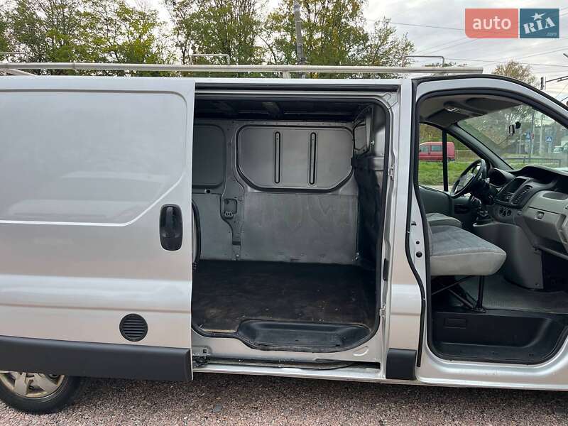 Вантажний фургон Renault Trafic 2014 в Рівному фото 13 Вантажний фургон Renault Trafic 2014 в Рівному