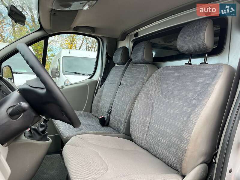 Вантажний фургон Renault Trafic 2014 в Рівному фото 22 Вантажний фургон Renault Trafic 2014 в Рівному