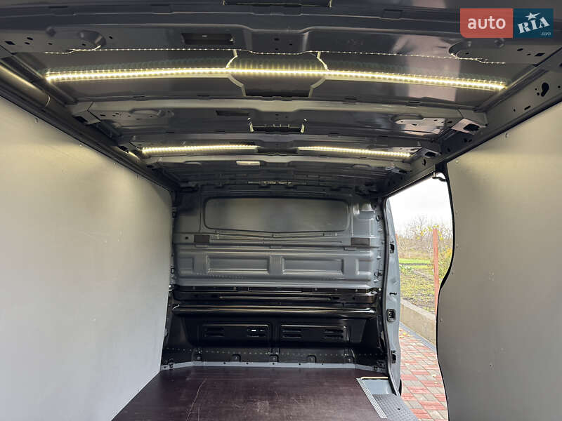 Грузовой фургон Renault Trafic 2020 в Казатине