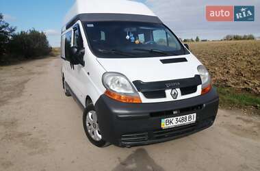 Минивэн Renault Trafic 2006 в Ровно