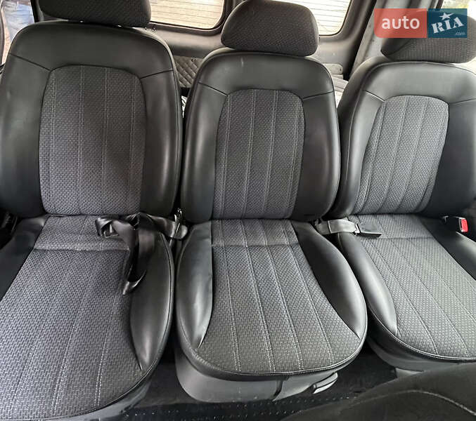 Минивэн Renault Trafic 2007 в Добротворе