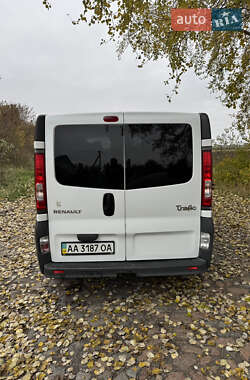 Минивэн Renault Trafic 2009 в 