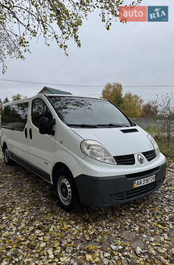 Минивэн Renault Trafic 2009 в 
