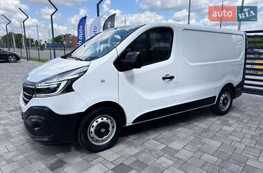 Грузопассажирский фургон Renault Trafic 2020 в 