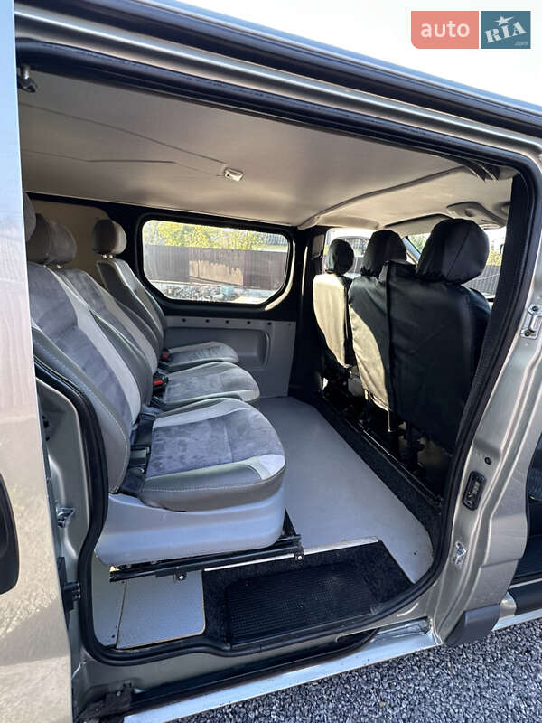 Минивэн Renault Trafic 2011 в Калиновке фото 52 Минивэн Renault Trafic 2011 в Калиновке