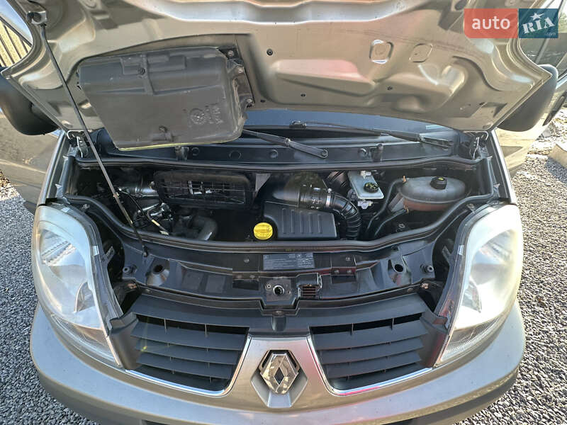 Минивэн Renault Trafic 2011 в Калиновке фото 63 Минивэн Renault Trafic 2011 в Калиновке