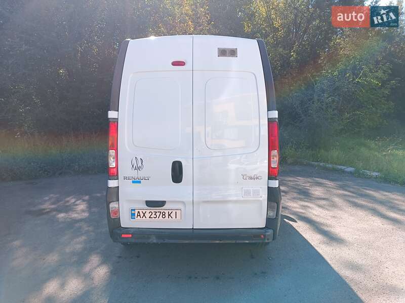 Грузопассажирский фургон Renault Trafic 2013 в Харькове фото 5 Грузопассажирский фургон Renault Trafic 2013 в Харькове