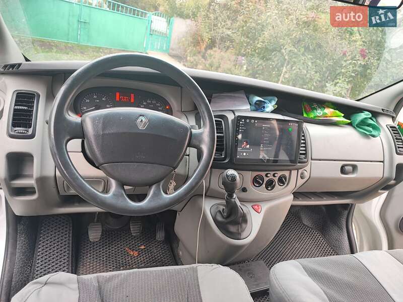 Мінівен Renault Trafic 2005 в Києві фото 5 Мінівен Renault Trafic 2005 в Києві
