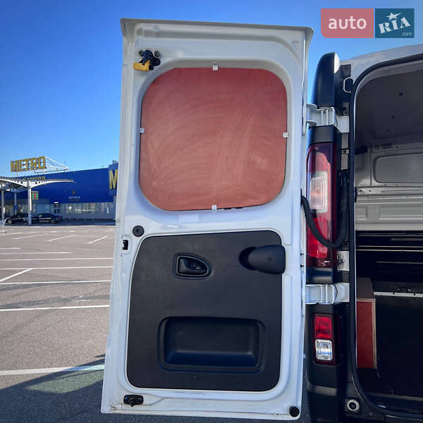 Грузовой фургон Renault Trafic 2021 в Киеве