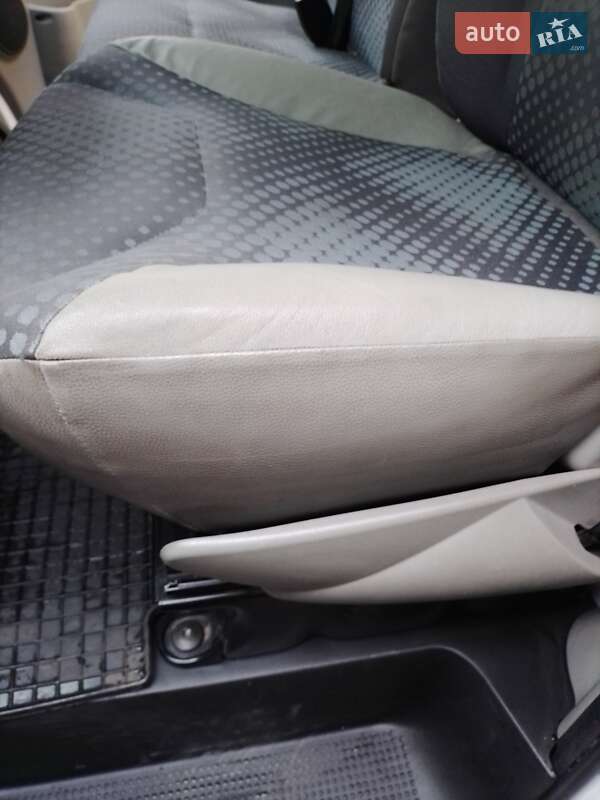 Грузовой фургон Renault Trafic 2010 в Харькове фото 19 Грузовой фургон Renault Trafic 2010 в Харькове