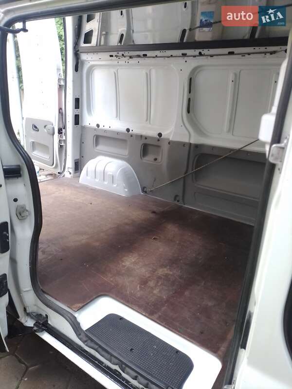 Грузовой фургон Renault Trafic 2010 в Харькове фото 31 Грузовой фургон Renault Trafic 2010 в Харькове