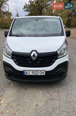 Грузовой фургон Renault Trafic 2016 в Корсуне-Шевченковском