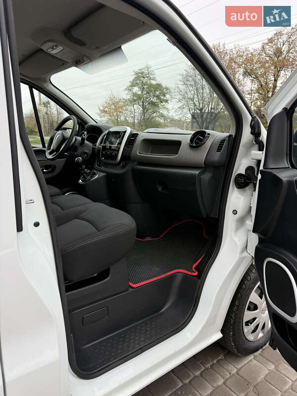 Грузопассажирский фургон Renault Trafic 2018 в Виннице фото 29 Грузопассажирский фургон Renault Trafic 2018 в Виннице