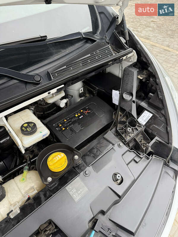 Грузопассажирский фургон Renault Trafic 2018 в Виннице фото 35 Грузопассажирский фургон Renault Trafic 2018 в Виннице