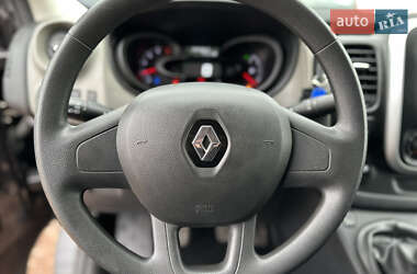 Грузовой фургон Renault Trafic 2019 в  фото 15 Грузовой фургон Renault Trafic 2019 в