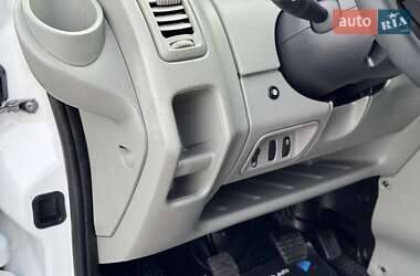 Минивэн Renault Trafic 2014 в 