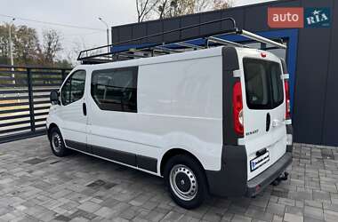 Минивэн Renault Trafic 2014 в 