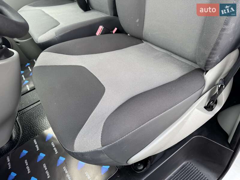 Минивэн Renault Trafic 2014 в Ровно