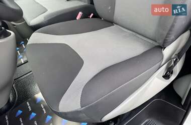 Минивэн Renault Trafic 2014 в 