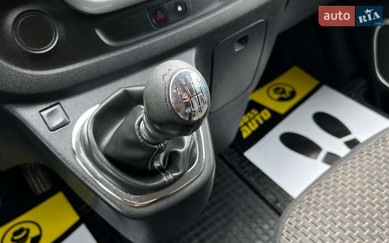 Мінівен Renault Trafic 2016 в Львові фото 16 Мінівен Renault Trafic 2016 в Львові