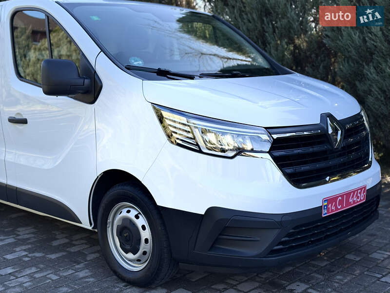 Вантажний фургон Renault Trafic 2023 в Самборі