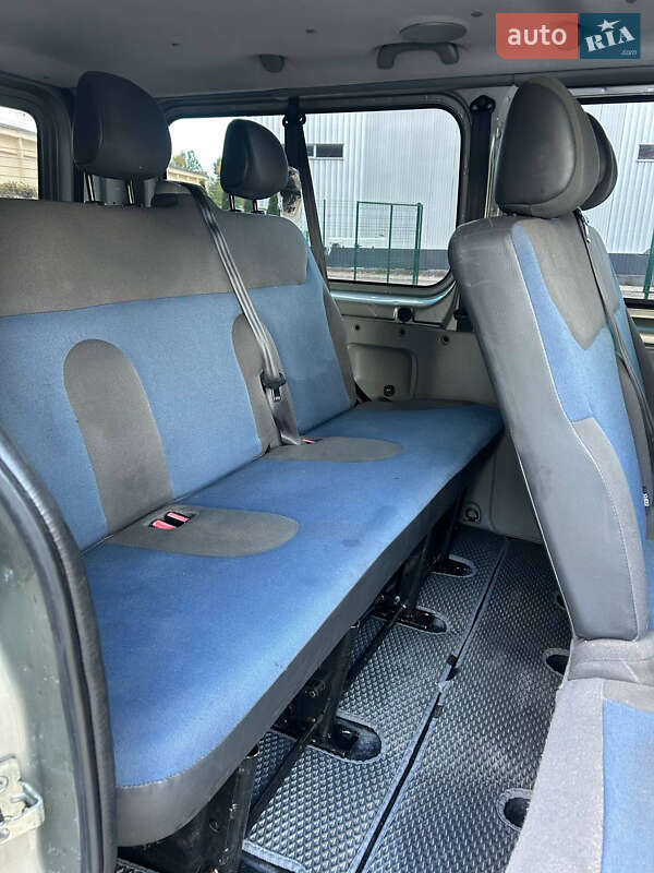 Минивэн Renault Trafic 2011 в Киеве фото 14 Минивэн Renault Trafic 2011 в Киеве