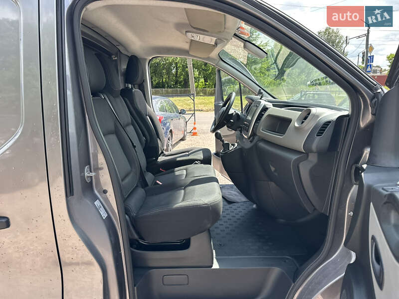 Грузовой фургон Renault Trafic 2017 в Ровно фото 21 Грузовой фургон Renault Trafic 2017 в Ровно