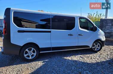 Минивэн Renault Trafic 2021 в 