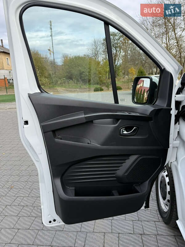 Грузовой фургон Renault Trafic 2023 в Львове