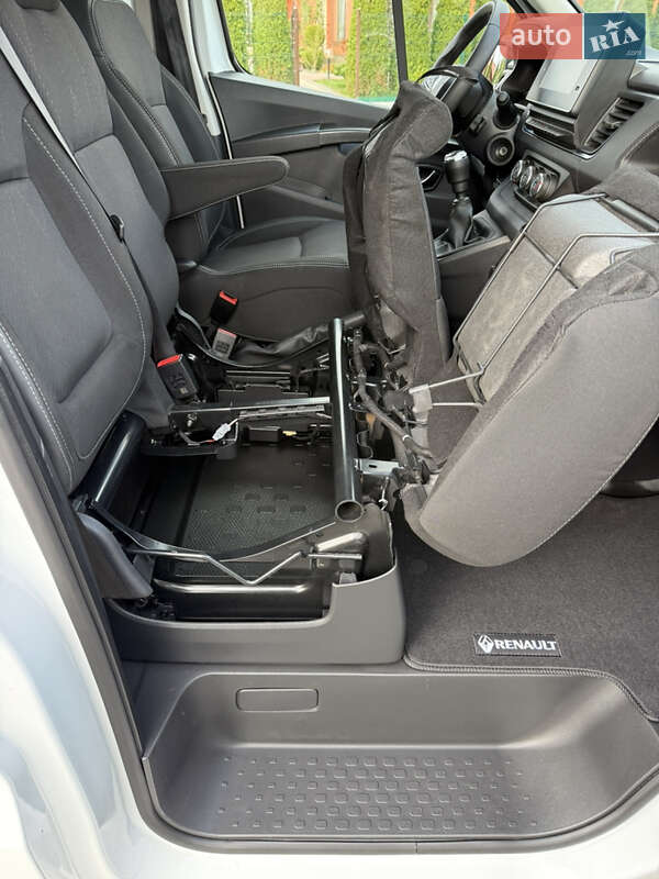 Грузовой фургон Renault Trafic 2023 в Львове