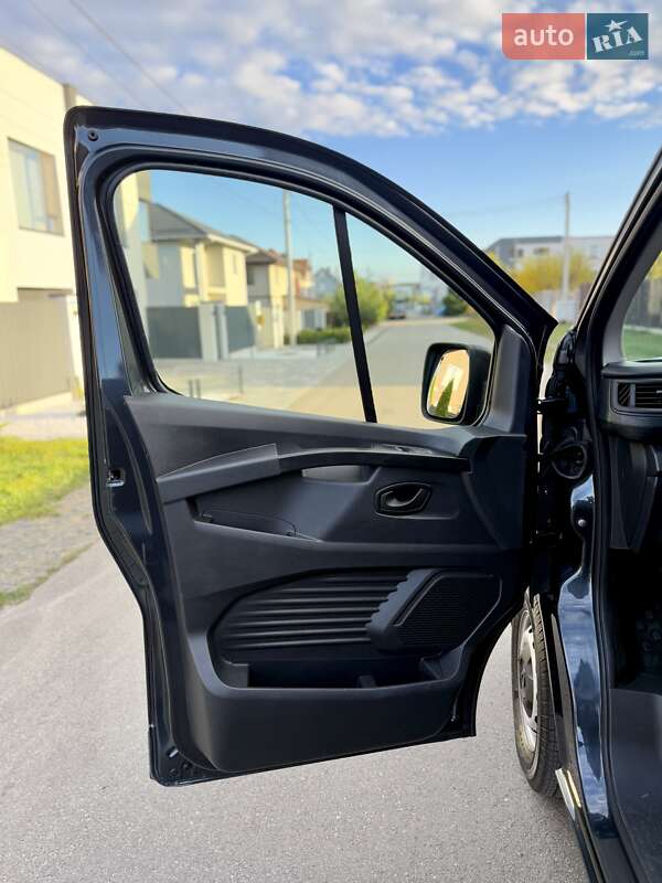 Грузовой фургон Renault Trafic 2023 в Киеве фото 52 Грузовой фургон Renault Trafic 2023 в Киеве