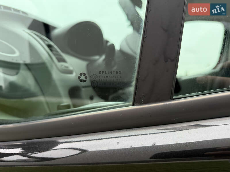 Мінівен Renault Trafic 2013 в Рівному