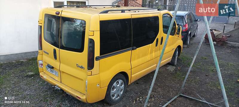Мінівен Renault Trafic 2004 в Бродах