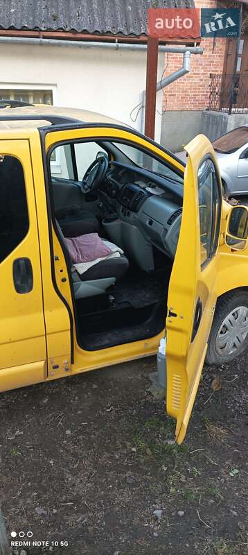 Мінівен Renault Trafic 2004 в Бродах